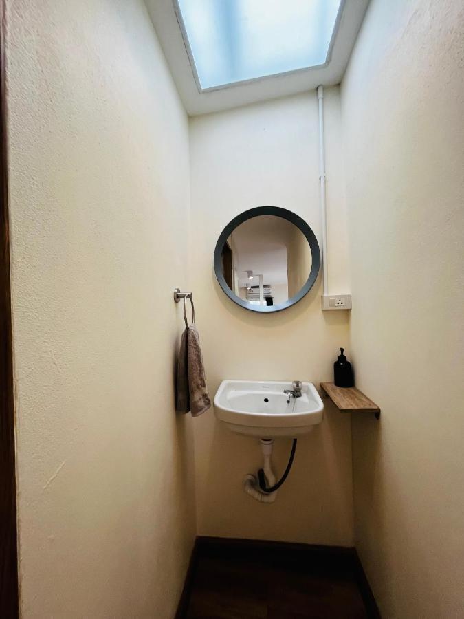 4号老城酒店 清邁 外观 照片